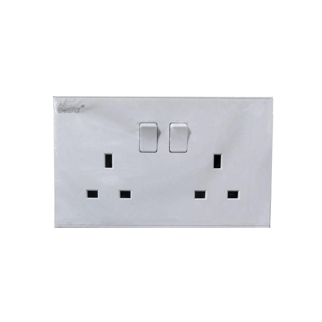 Switched double 13A socket  -بلاك 13 امبير دبل ابيص