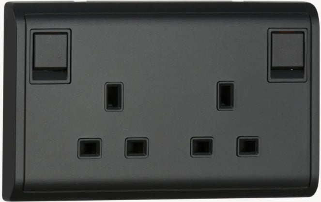 PIENO-13A 250V Twin G Switched Socket