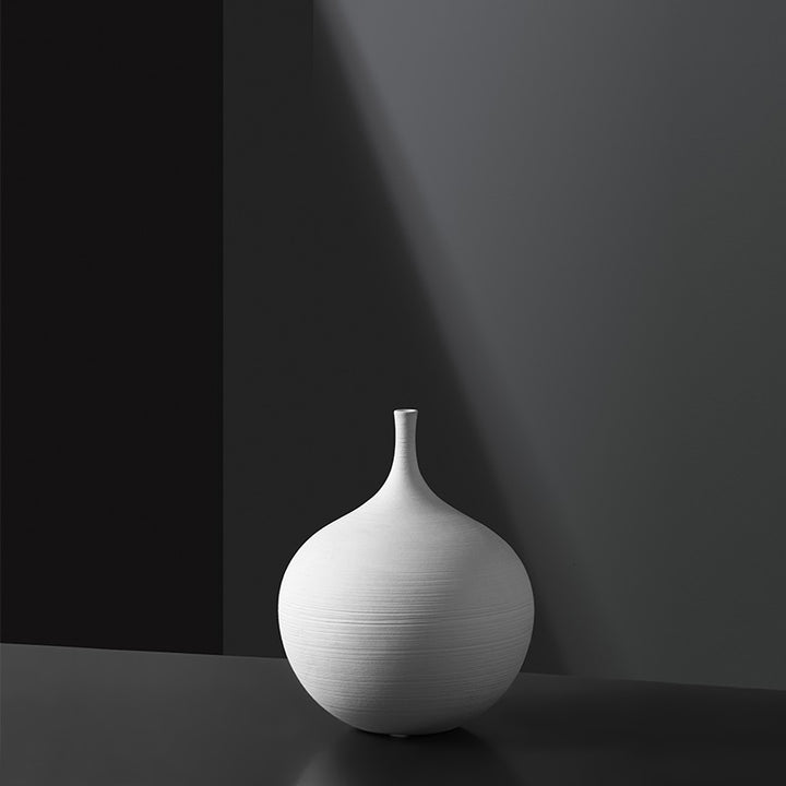 Firefly Claro Porcelain Vase H17cm - White