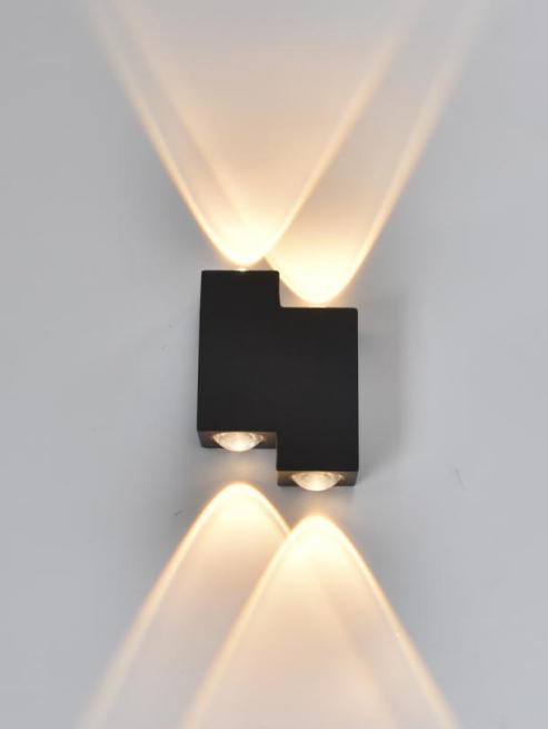OUTDOOR WALL LIGHT 1W*4  105*80*38MM 3000K IP65 BK ابليك