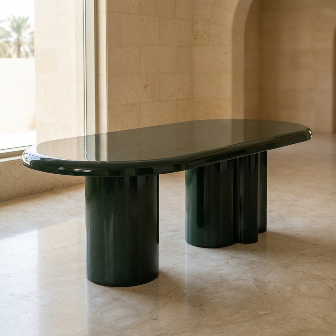 طاولة طعام أنجيلو