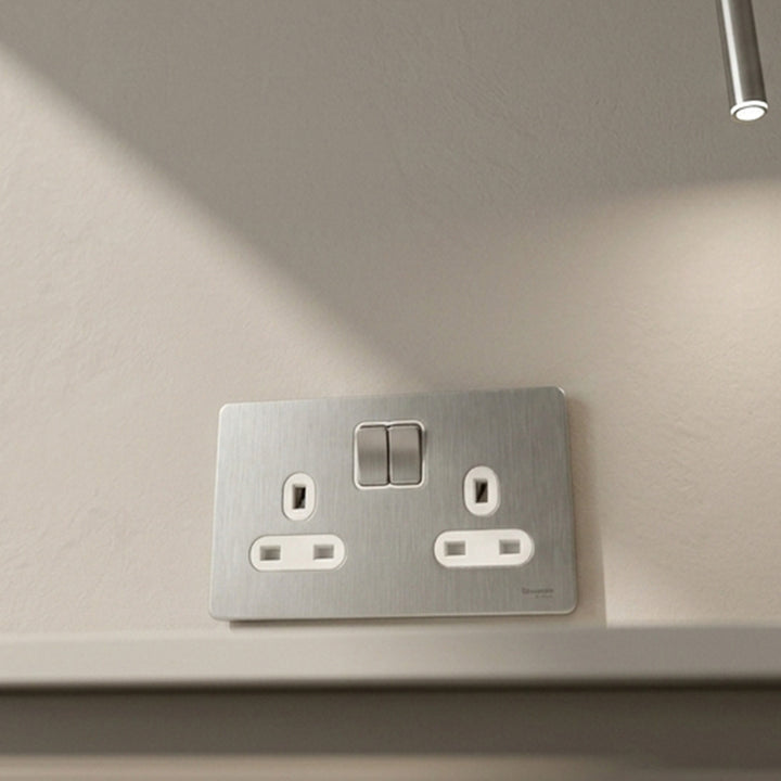 Ultimate 13A 2G Switch Socket SS Black Double