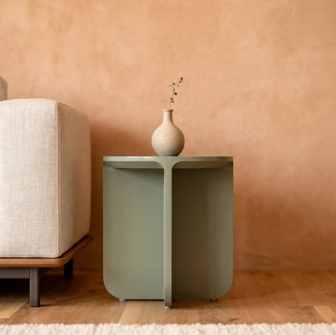 ROSSI END TABLE