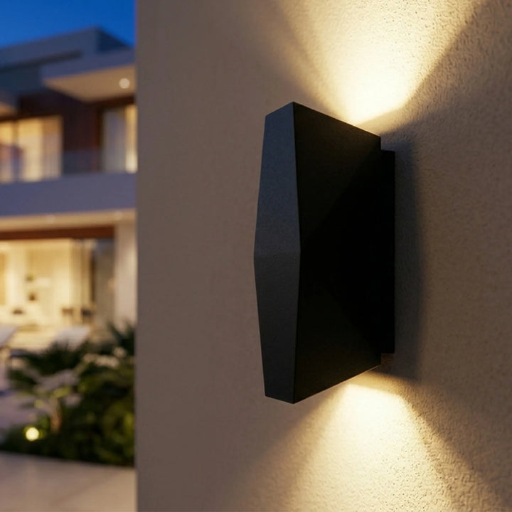 OUTDOOR Wall Lamp 6W 3000K - Black
