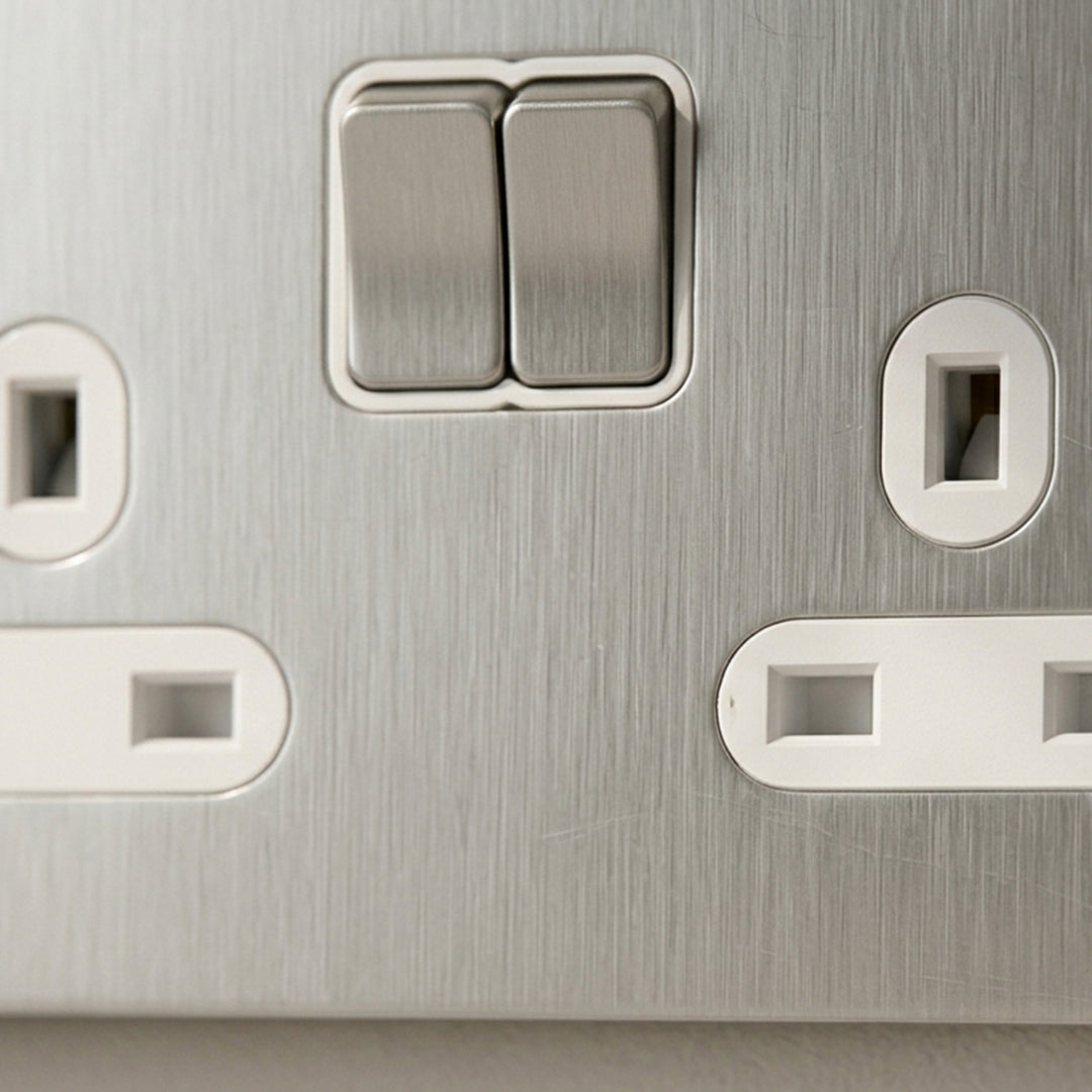 Ultimate 13A 2G Switch Socket SS Black Double