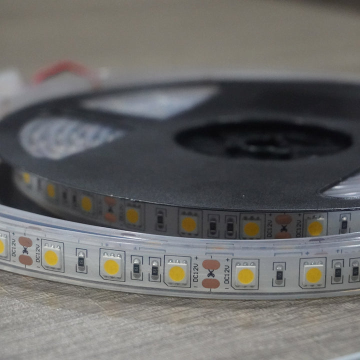 STRIP 3000K  10MM 1LINES 5M REEL IP68 - استريب لايت