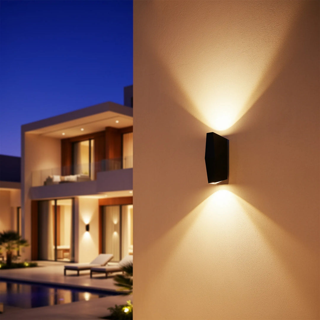 OUTDOOR Wall Lamp 6W 3000K - Black